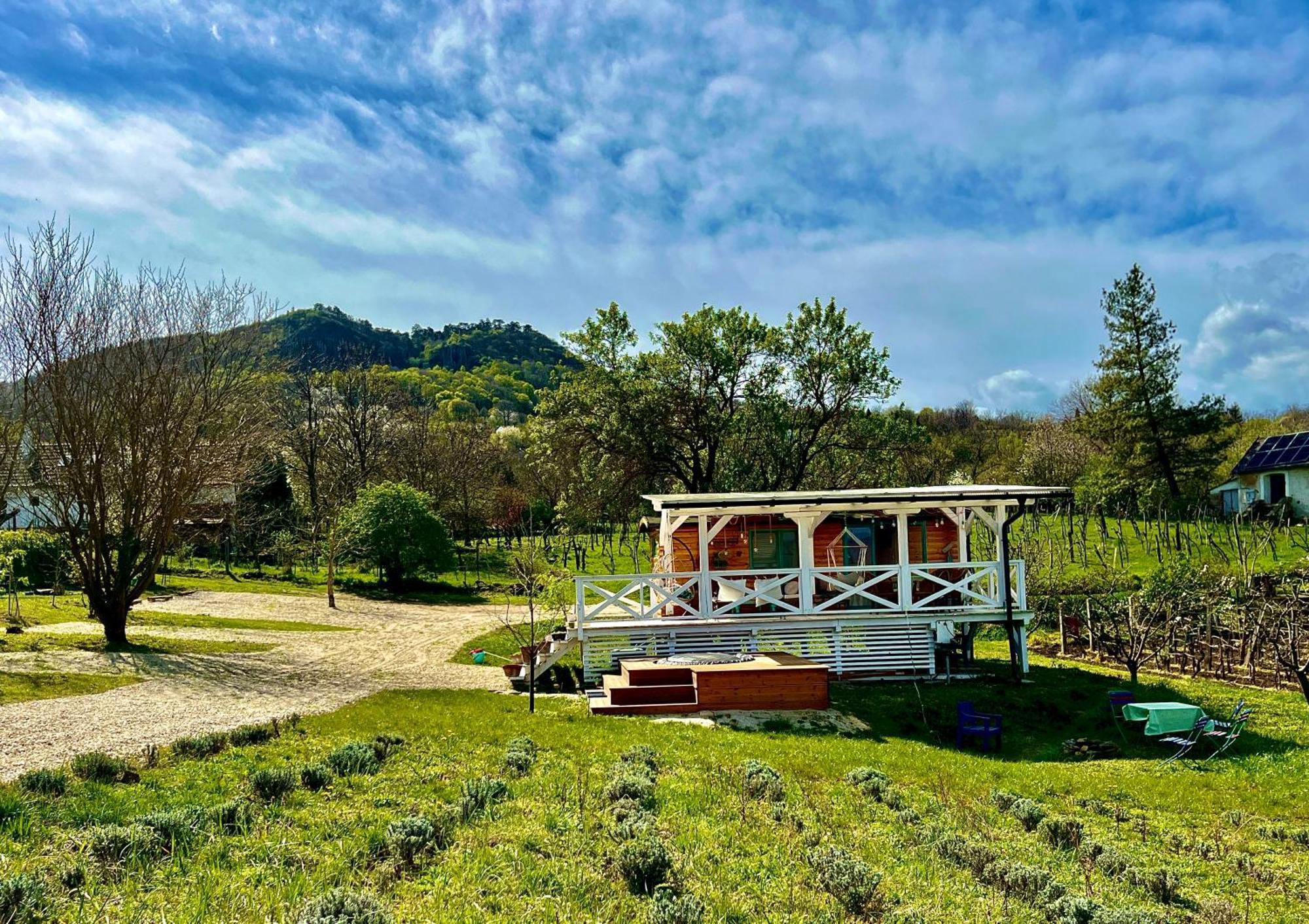 Bohemian Eco Lodge At Lake Balaton Kisapati Exterior foto